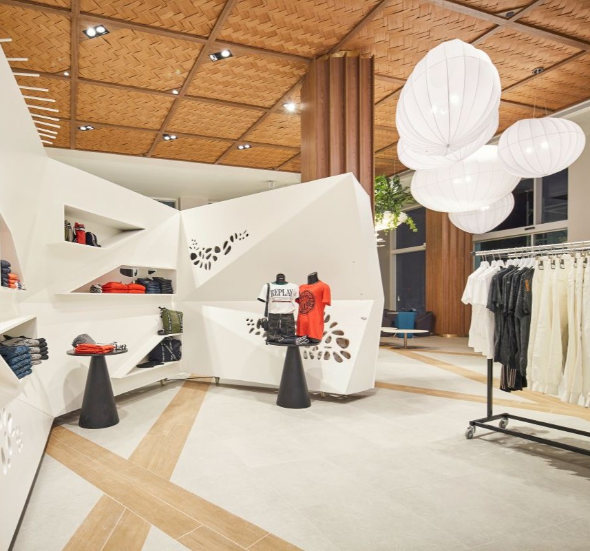 View of a ROBINSON Boutique