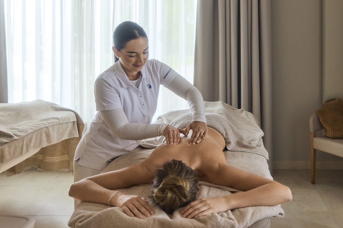 Masseur & Physical therapist (m/f/d)