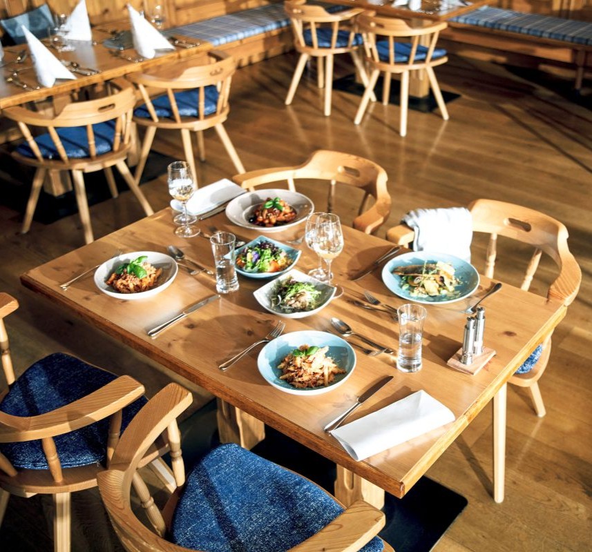 RCFB_Restaurant__15313__WOL_857x800.jpg