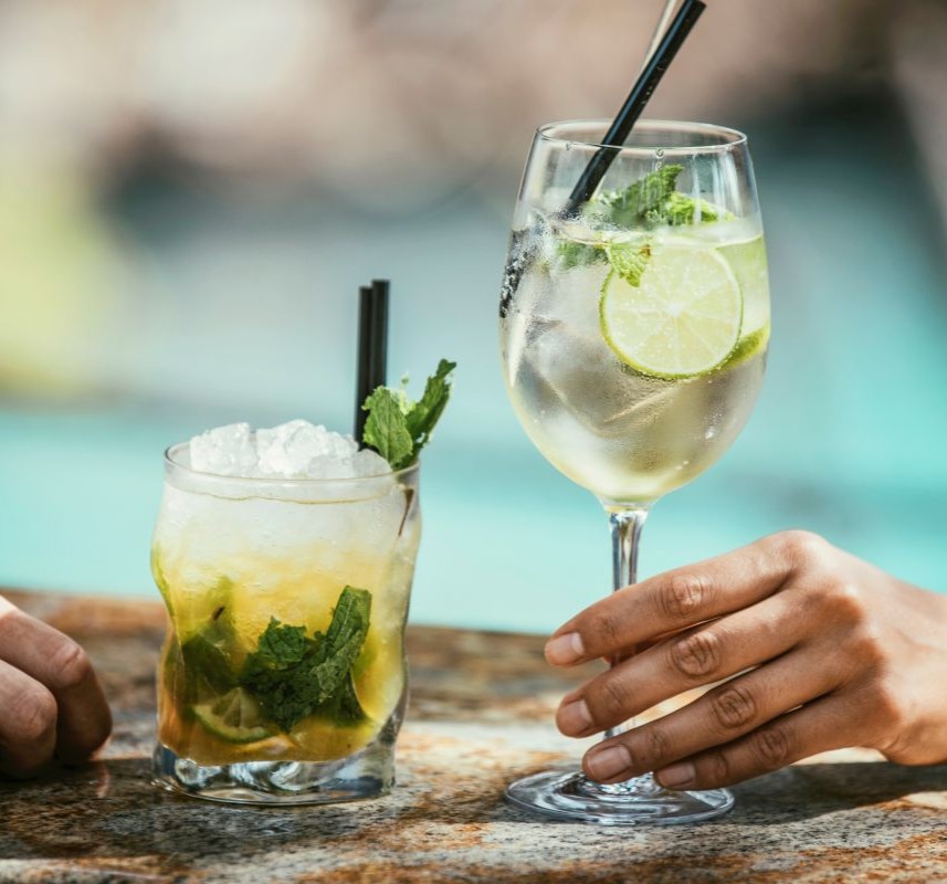 sn45_10434_WOL_857x800.jpg  