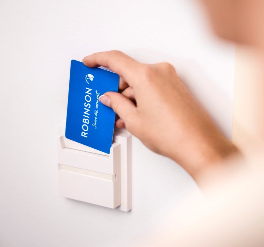 RCFB_Room_cards_16325_WOL_857x800.jpg  