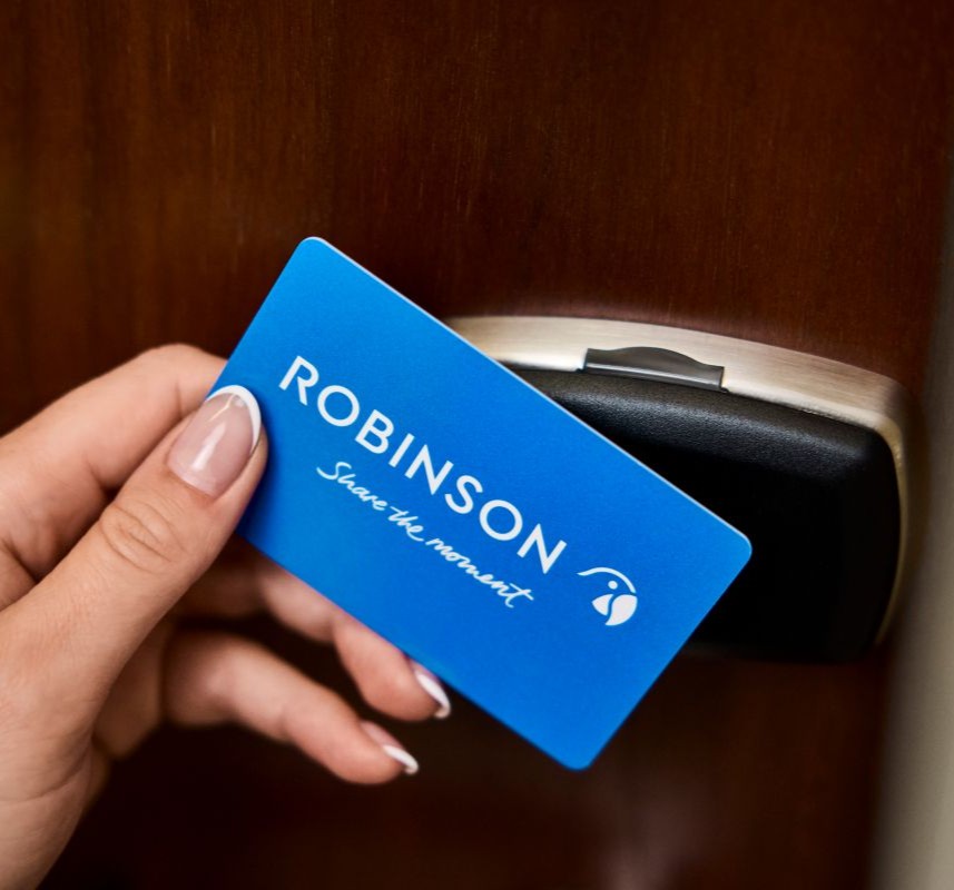 RCFB_Room_cards_16326_WOL_857x800.jpg  