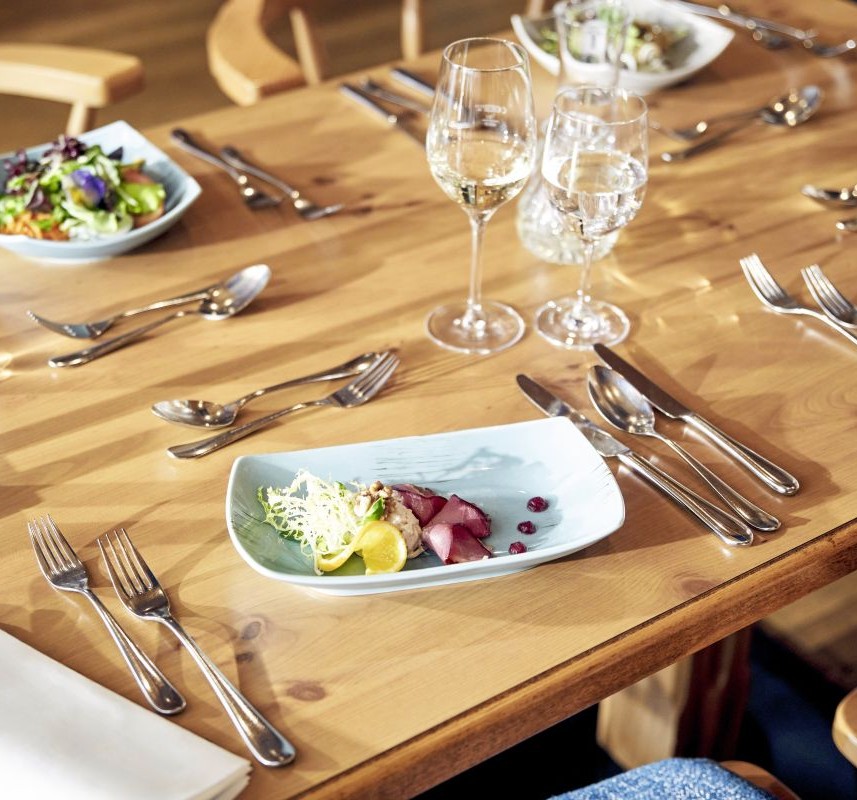 RCFB_Restaurant_15352_WOL._857x800jpg.jpg  