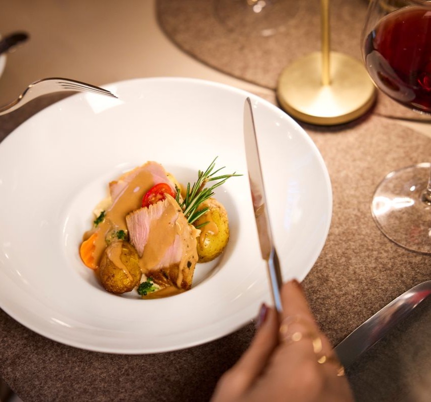 Robinson_Fieberbrunn_Wine_and_Dine_16073_WOL_857x800.jpg