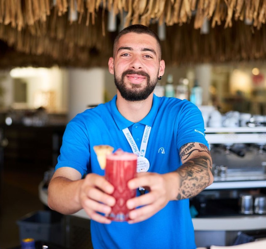 2025-06_HR-IP_FoodBeverage_BarCocktailPortrait_857x800.jpg  
