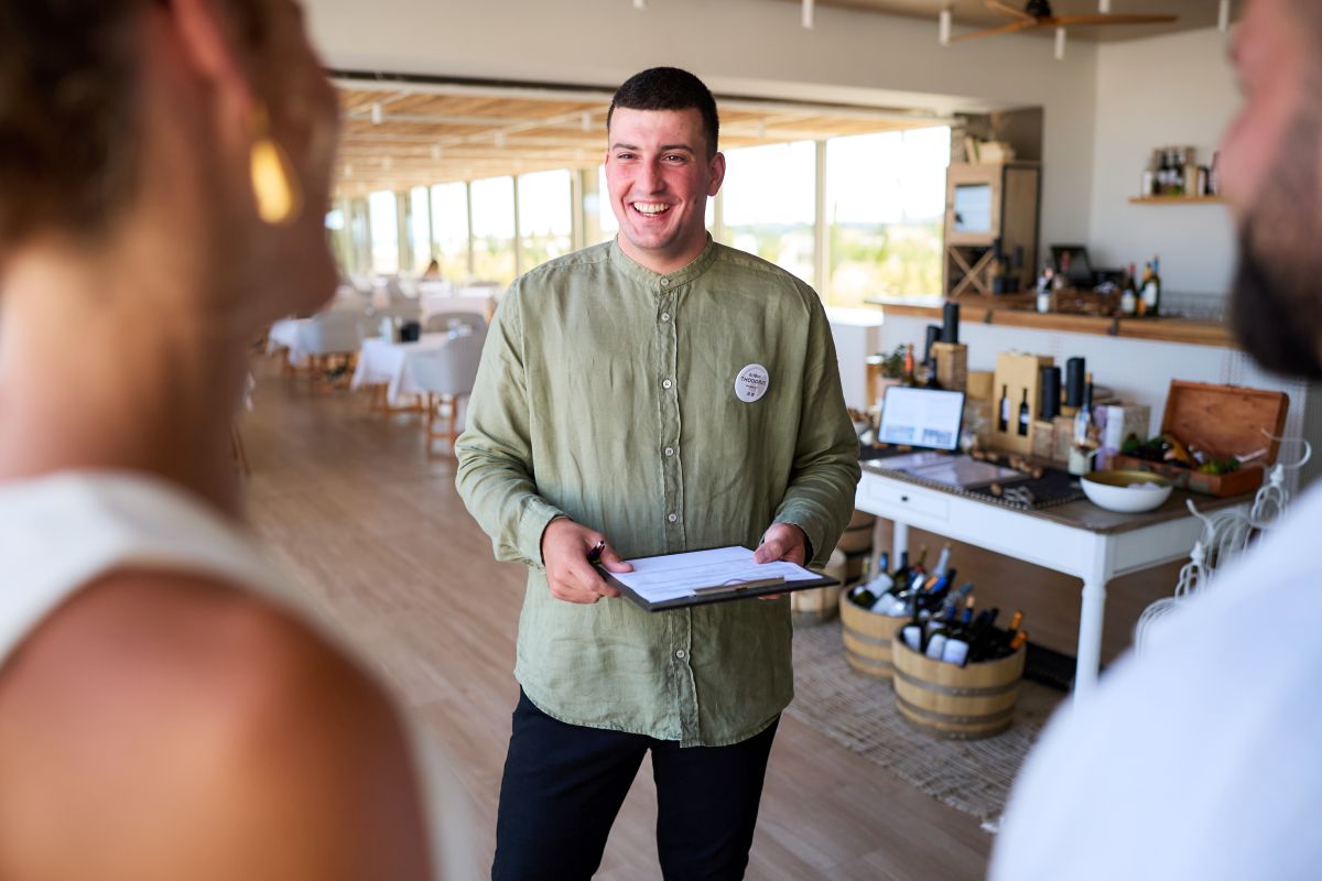 F&B Mitarbeiter (m/w/d)