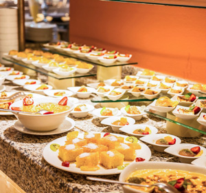 Leckereien am Buffet.